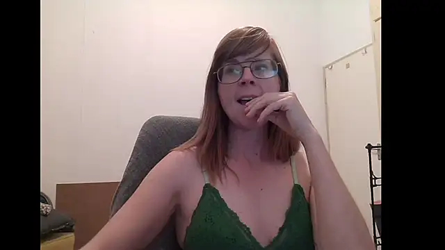 Snapshot of SavannaGirly chatting on 06-03-26, 06:24 SavannaGirly online show from 06-03-26, 06:24