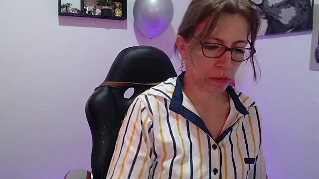 Chayla Ruiz online show from 03-19-25, 12:48