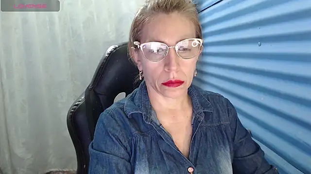 Chayla Ruiz online show from 03-26-26, 10:43