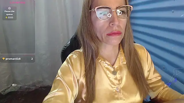 Chayla Ruiz online show from 06-13-26, 12:36