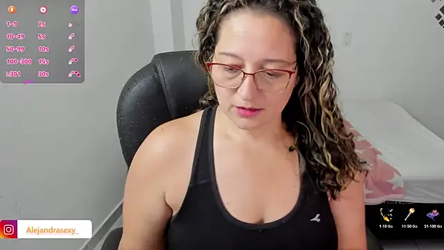 alejandra milf  online show from 06-17-26, 07:26