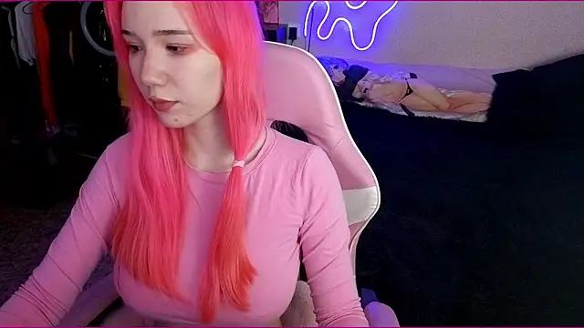 Maya Viola online show from 10-25-25, 05:59