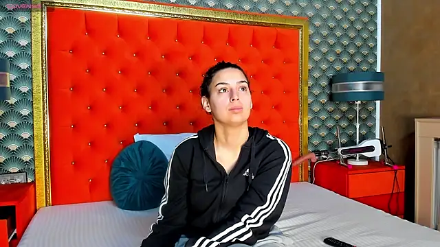 VallerieJones online show from 03-13-25, 04:05