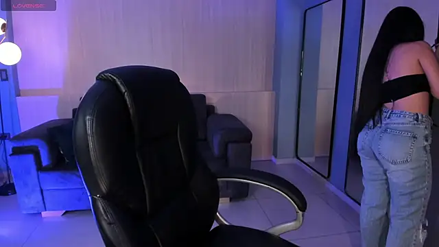 JadeEvansX online show from 01-18-25, 06:21