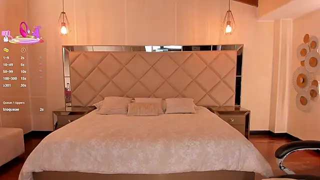 Snapshot of MaryLewis_ chatting on 02-10-26, 12:42 MaryLewis online show from 02-10-26, 12:42