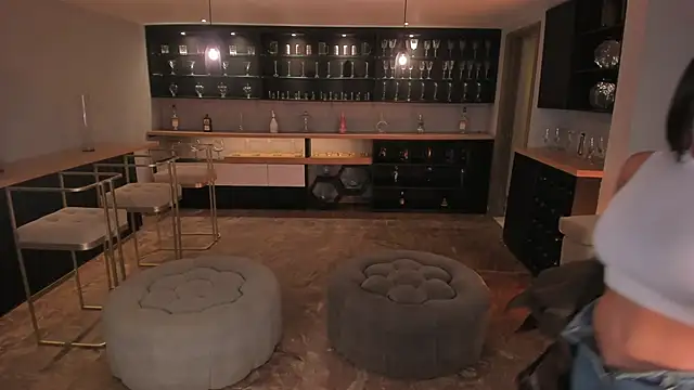 KateSunder online show from 11-21-25, 10:25