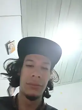 Snapshot of swagbabysk8 chatting on 04-03-26, 01:53 swagbabysk8 online show from 04-03-26, 01:53