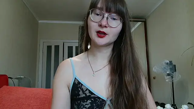 KiraGoldens online show from 10-13-25, 05:29