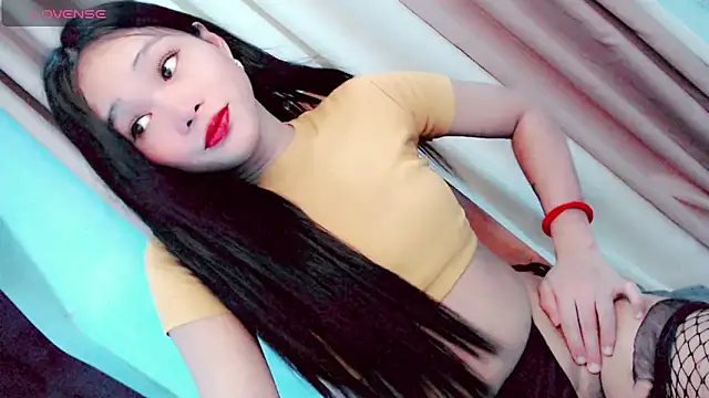 amomentoflust69 online show from 06-14-26, 11:12