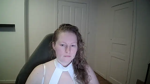 Girlnina-1995 online show from 02-21-25, 11:22