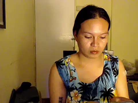 Snapshot of afilipinainLA chatting on 12-11-24, 06:47 afilipinainLA online show from 12-11-24, 06:47
