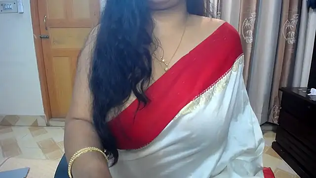 Snapshot of lady_maeda_ chatting on 12-13-24, 08:04 lady maeda  online show from 12-13-24, 08:04