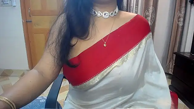 Snapshot of lady_maeda_ chatting on 02-07-25, 07:27 lady maeda  online show from 02-07-25, 07:27