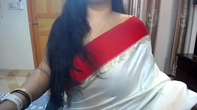 Snapshot of lady_maeda_ chatting on 03-01-25, 05:27 lady maeda  online show from 03-01-25, 05:27