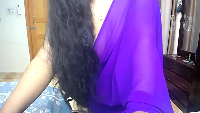 Snapshot of lady_maeda_ chatting on 09-12-25, 06:52 lady maeda  online show from 09-12-25, 06:52