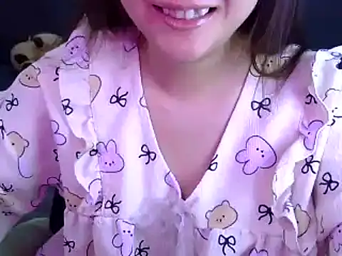 Bee 2k online show from 07-06-26, 04:20