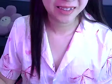 Bee 2k online show from 07-23-26, 04:32