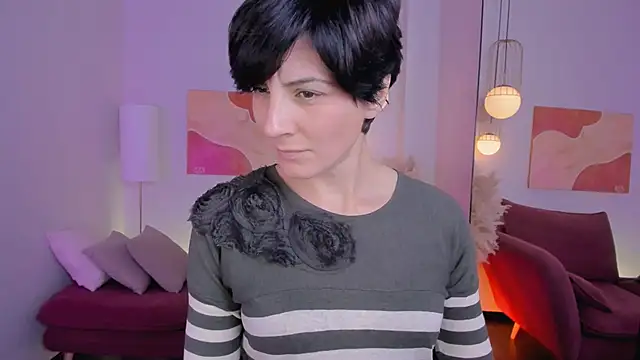 LorenDaze online show from 10-21-25, 02:29