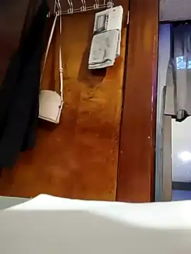 eatmeplease44 online show from 01-18-25, 05:37