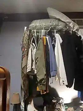 eatmeplease44 online show from 01-27-25, 03:37