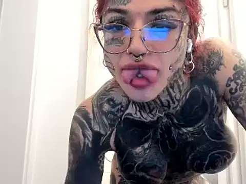 Snapshot of tamarapervert chatting on 01-23-25, 08:56 tamarapervert online show from 01-23-25, 08:56