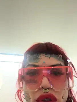 Snapshot of tamarapervert chatting on 09-26-25, 10:19 tamarapervert online show from 09-26-25, 10:19