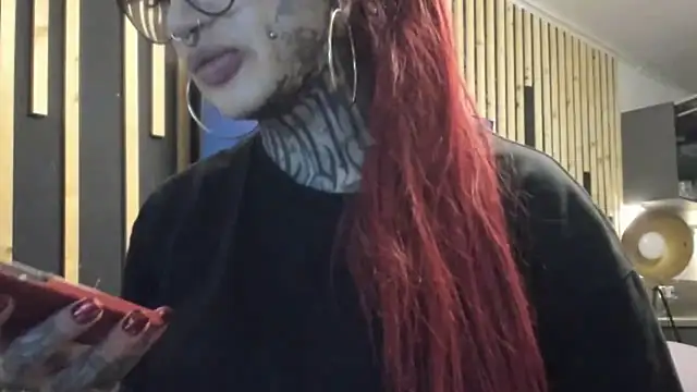 Snapshot of tamarapervert chatting on 12-14-25, 10:58 tamarapervert online show from 12-14-25, 10:58