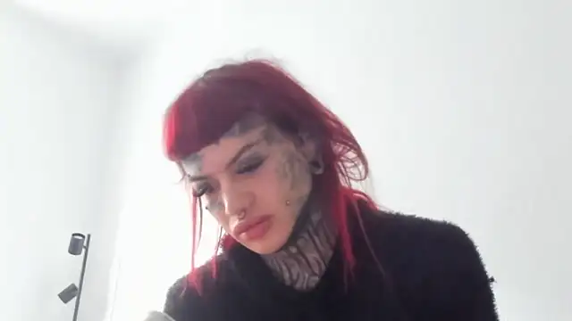 Snapshot of tamarapervert chatting on 01-17-26, 01:27 tamarapervert online show from 01-17-26, 01:27