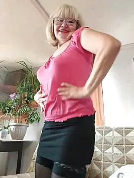 IrmaRose online show from 10-14-25, 07:31