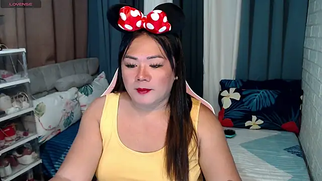 Snapshot of MagnificatMistress chatting on 02-12-25, 05:26 MagnificatMistress online show from 02-12-25, 05:26