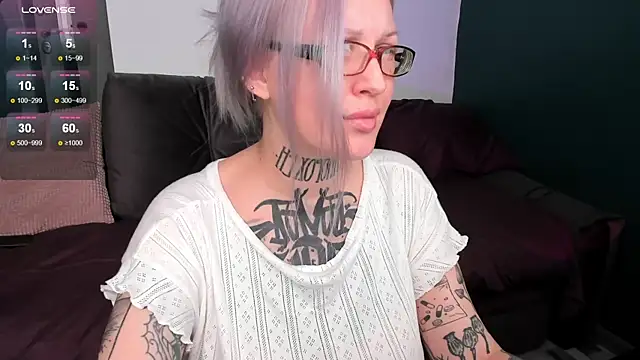 Snapshot of Eurusholmess chatting on 02-21-26, 11:11 Eurusholmess online show from 02-21-26, 11:11