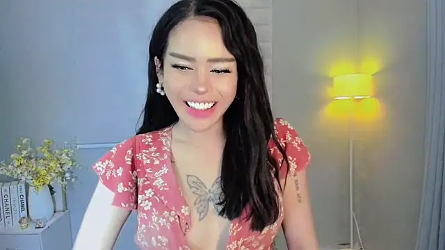Snapshot of Patricia_fox chatting on 02-16-25, 04:20 Patricia fox online show from 02-16-25, 04:20