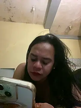 Snapshot of sweetyula chatting on 06-24-26, 10:42 sweetyula online show from 06-24-26, 10:42