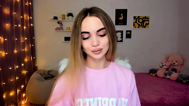 Snapshot of aPieceOfJoy chatting on 12-07-24, 08:38 aPieceOfJoy online show from 12-07-24, 08:38