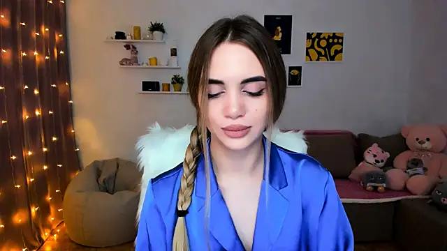 Snapshot of aPieceOfJoy chatting on 12-20-24, 12:08 aPieceOfJoy online show from 12-20-24, 12:08