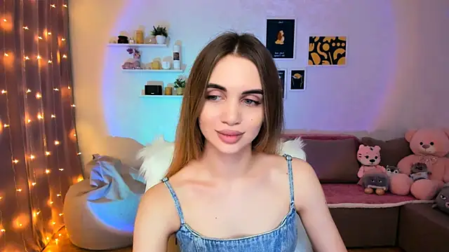 Snapshot of aPieceOfJoy chatting on 12-22-24, 01:55 aPieceOfJoy online show from 12-22-24, 01:55