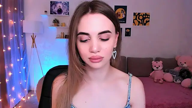 Snapshot of aPieceOfJoy chatting on 03-20-25, 12:30 aPieceOfJoy online show from 03-20-25, 12:30