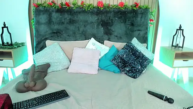 Snapshot of Karlagonzales_ chatting on 11-28-25, 10:18 Karlagonzales online show from 11-28-25, 10:18