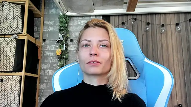 karo123421 online show from 09-19-25, 12:17