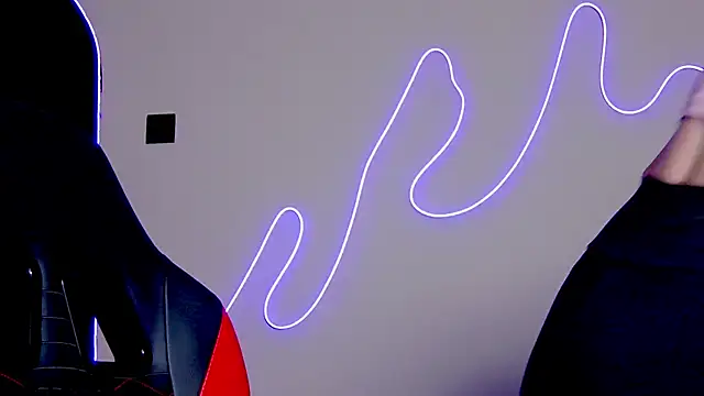 karo123421 online show from 10-29-25, 08:21