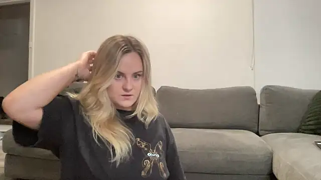 bigboobybabyxh online show from 06-11-26, 10:02