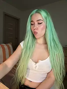 Snapshot of xDinnax chatting on 01-07-25, 06:45 xDinnax online show from 01-07-25, 06:45