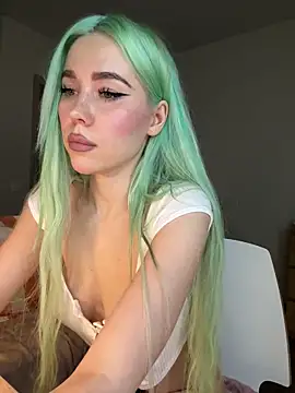 Snapshot of xDinnax chatting on 01-07-25, 09:46 xDinnax online show from 01-07-25, 09:46