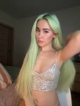 Snapshot of xDinnax chatting on 01-23-25, 01:45 xDinnax online show from 01-23-25, 01:45