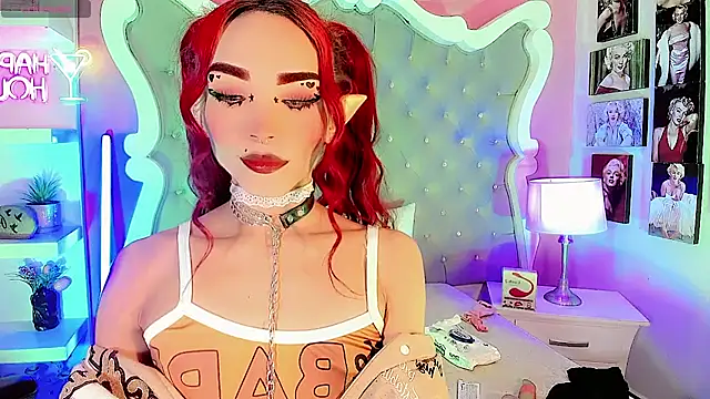 LeyXandrabraz online show from 07-18-26, 08:23