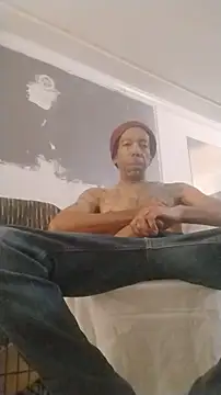 Snapshot of 247Srokin chatting on 10-18-25, 09:10 247Srokin online show from 10-18-25, 09:10