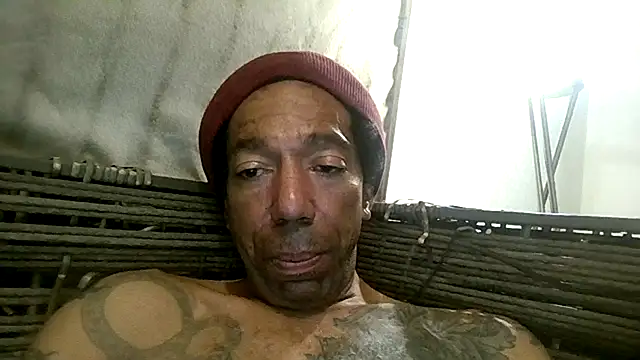 Snapshot of 247Srokin chatting on 11-21-25, 04:11 247Srokin online show from 11-21-25, 04:11