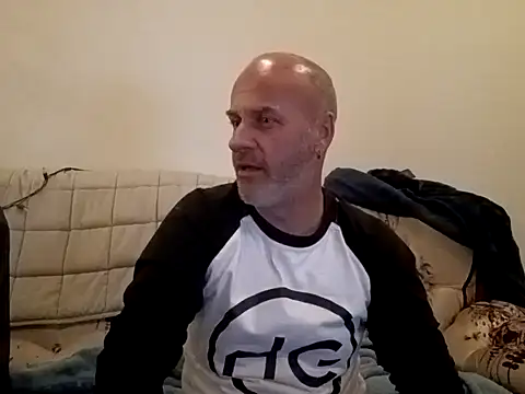 Snapshot of Ryeguy6969 chatting on 12-15-24, 07:46 Ryeguy6969 online show from 12-15-24, 07:46