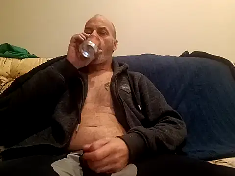 Snapshot of Ryeguy6969 chatting on 01-04-25, 11:59 Ryeguy6969 online show from 01-04-25, 11:59