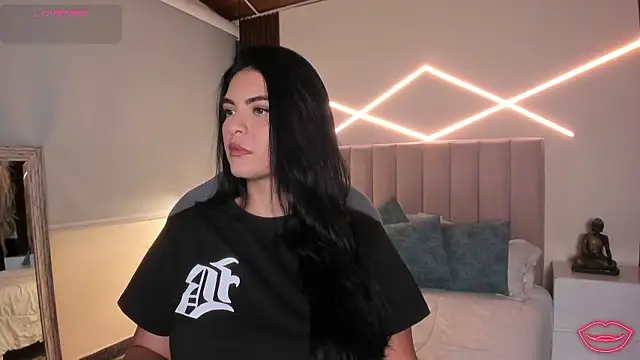 Veronicalanx1 online show from 03-06-26, 11:50